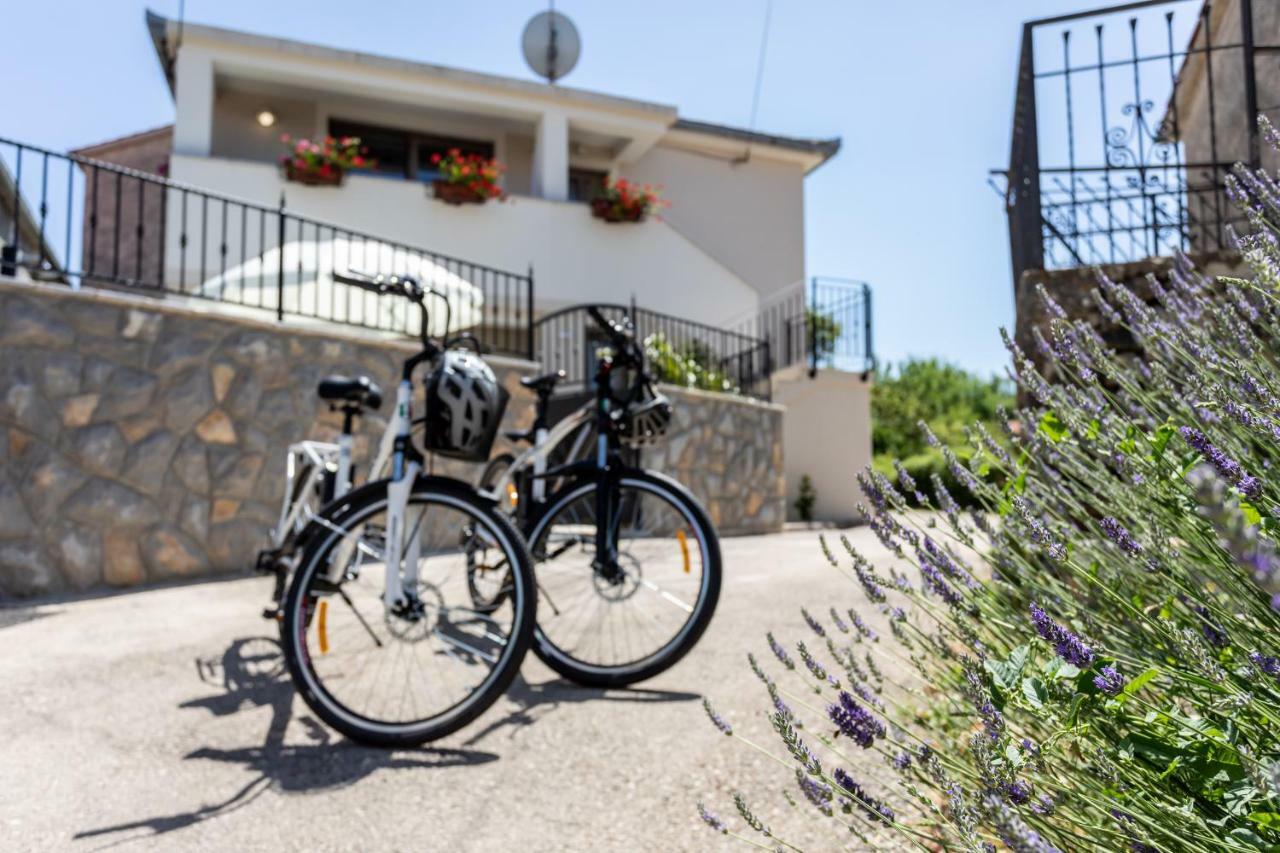 Relax Village Home Mare Krk Town Exterior photo