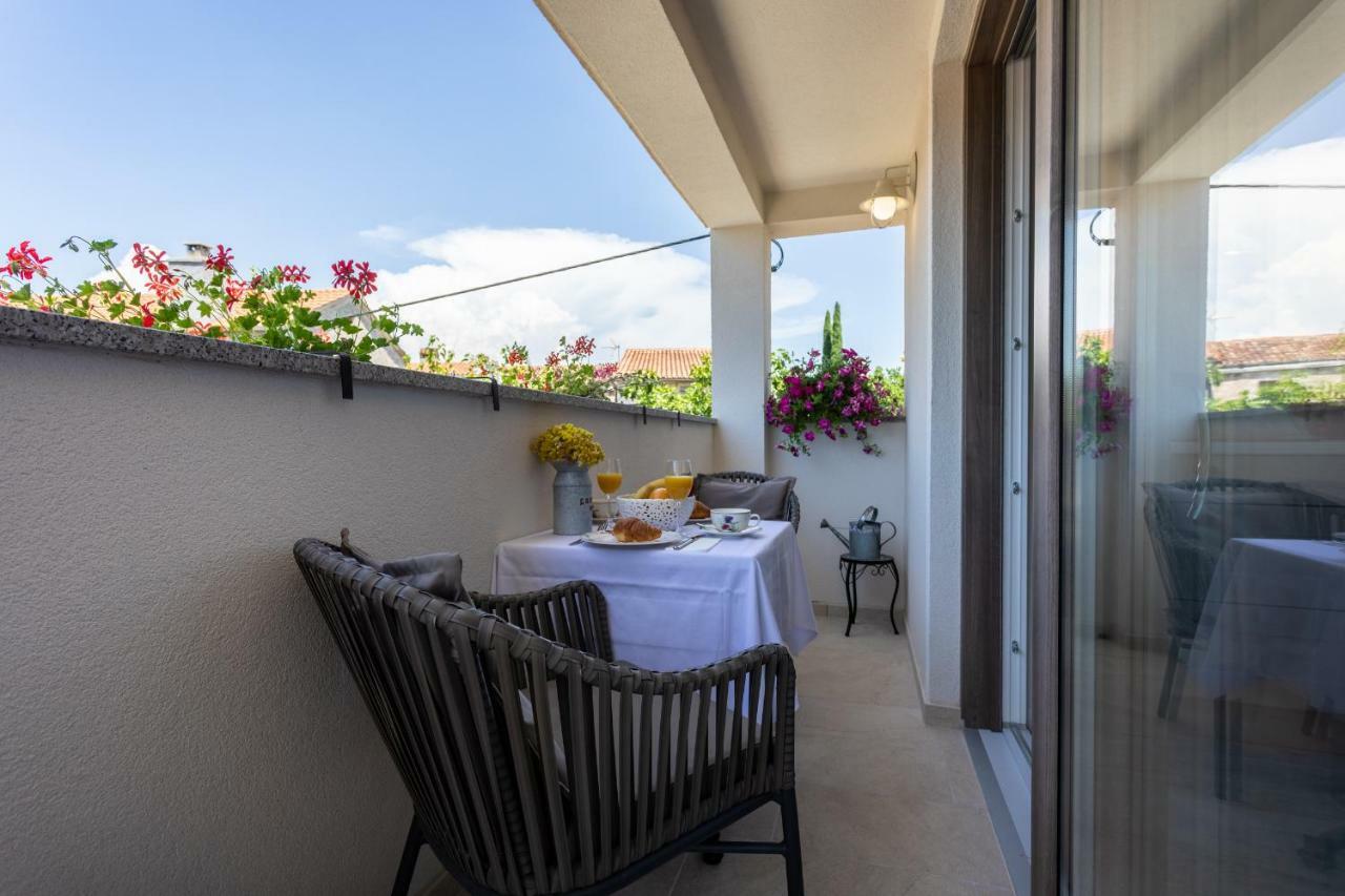 Relax Village Home Mare Krk Town Exterior photo